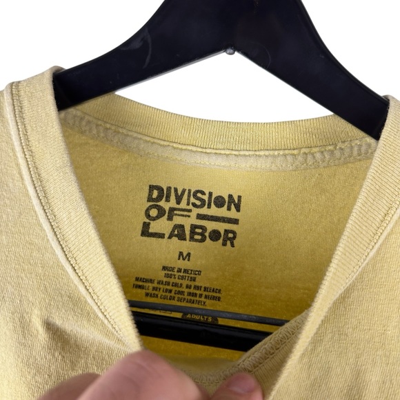 Mens Y2K Division Of Labor Streetwear Artistic Logo Graphic Shirt Size M - Picture 7 of 8